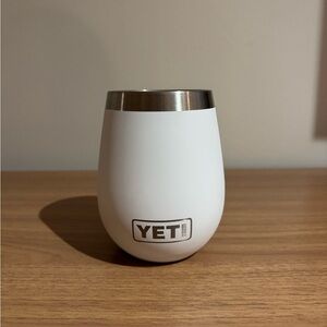 NEW Yeti Wine Cup in white